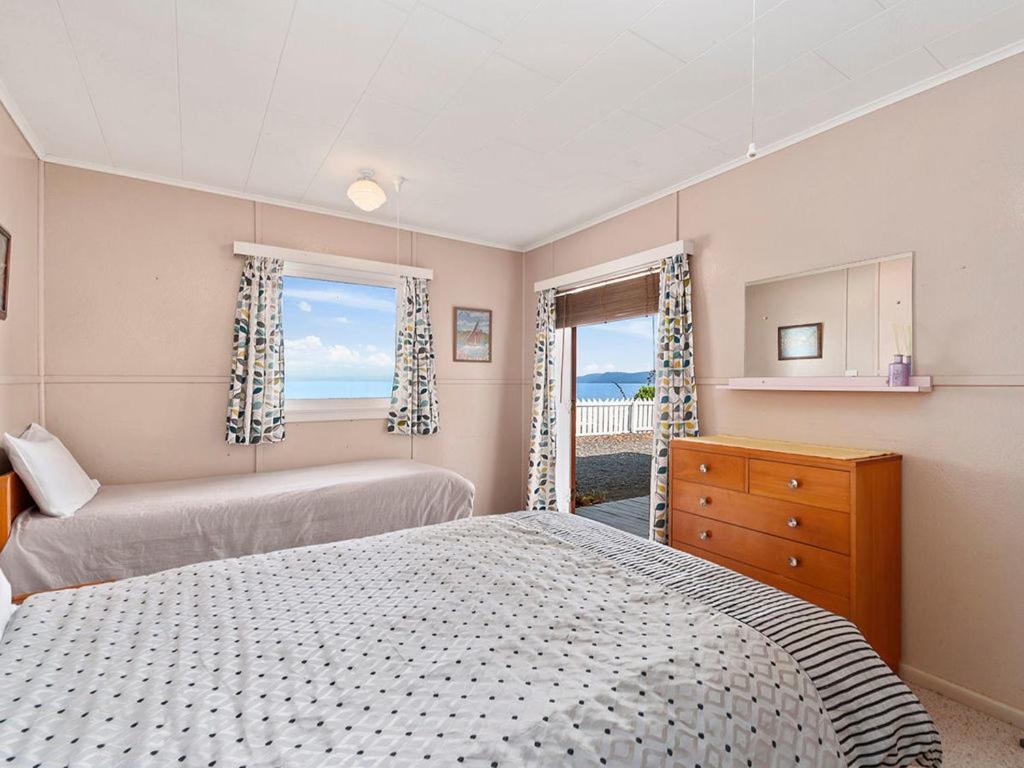 Lake Edge Cottage - Waitahanui Holiday Home Ngoại thất bức ảnh